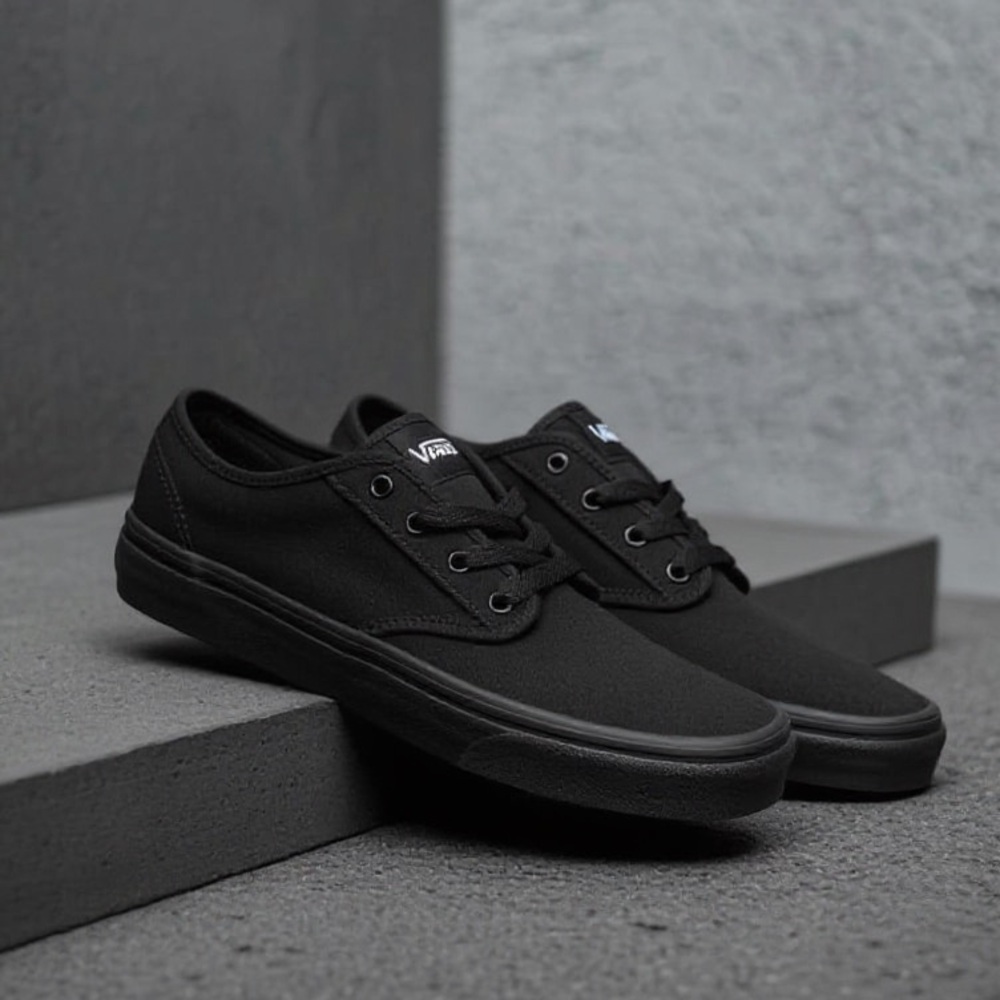 Vans Atwood kid’s canvas shoes